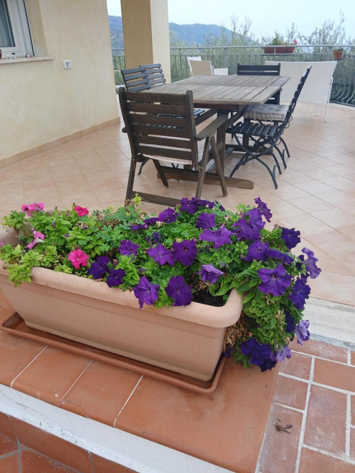 Hotel Borgo Vignale Santuario di Gibilmanna Exterior foto